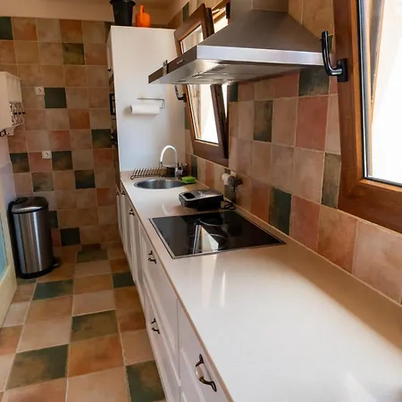 ヴィラ V8 カレタ・デ・フステ