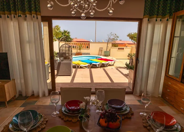 V8 كاليتا ذي فوستي